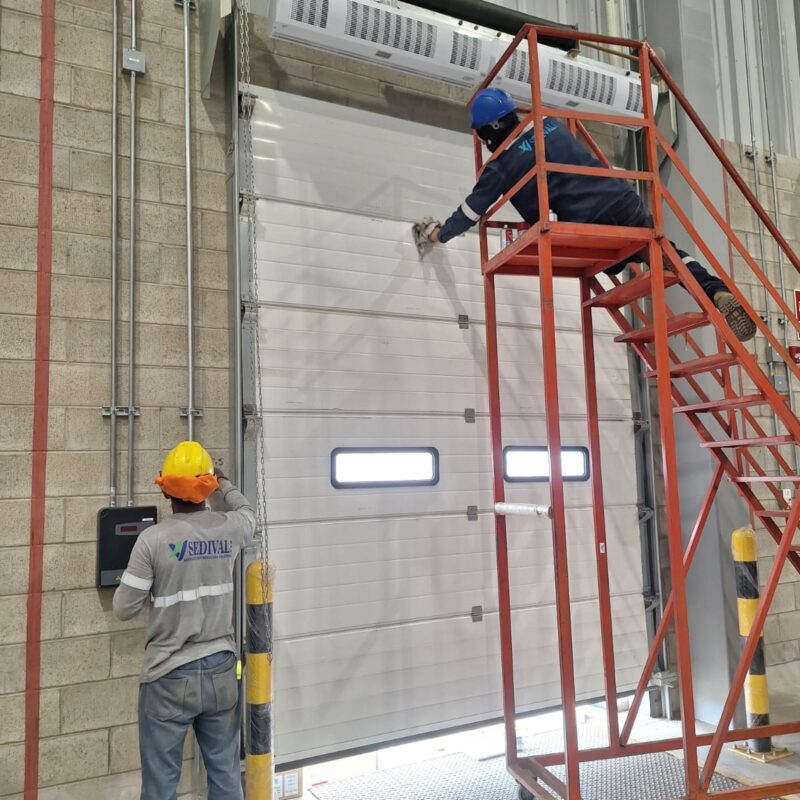 Limpieza y lubricacion de puerta
